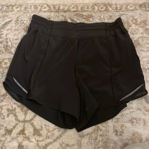 Lululemon Hotty Hot 4” Short